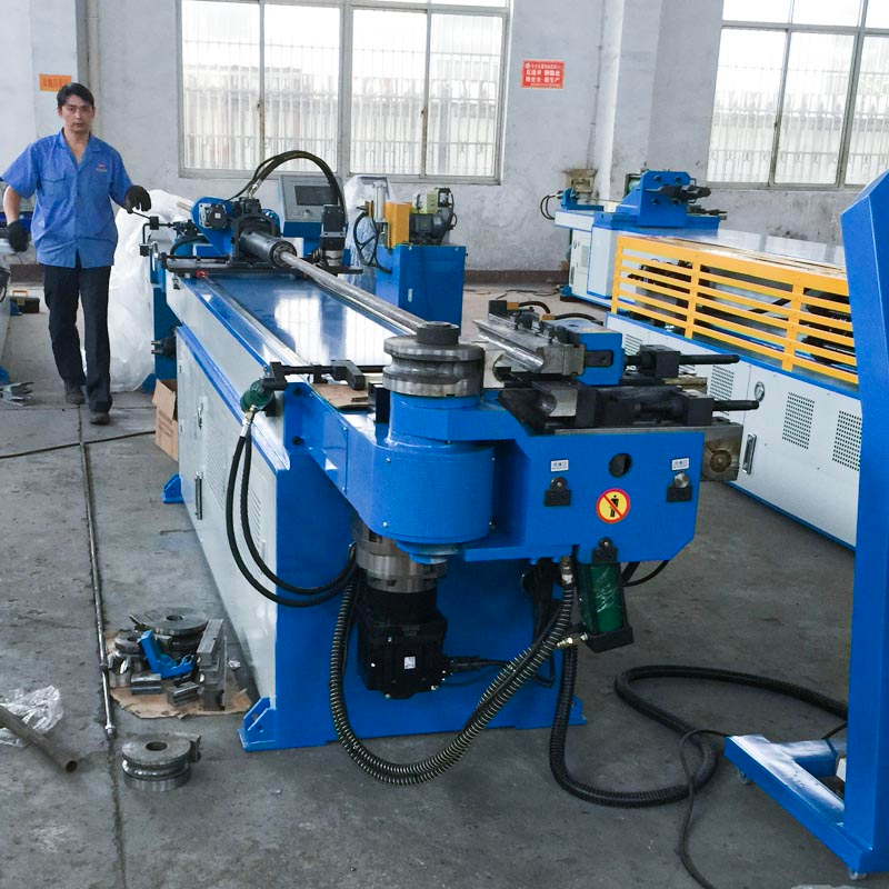 GM-SB-63CNC फुल-ऑटो न्यूमेरिकल कंट्रोल सिंगल-हेड बेंडिंग मशीन