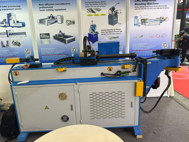 पाइप झुकने वाली मशीनें