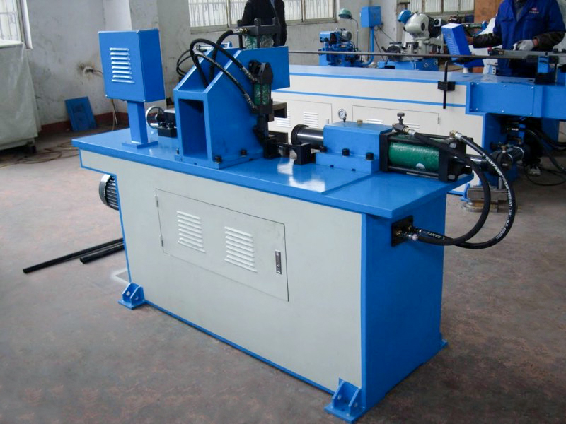 पाइप अंत बनाने की मशीन